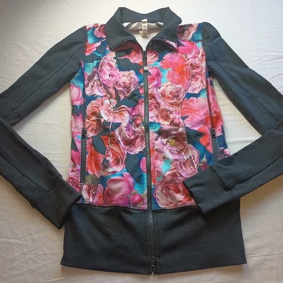 Lululemon Asana Secret Garden Full Zip Up Jacket Womens size 6 - Picture 1 of 6